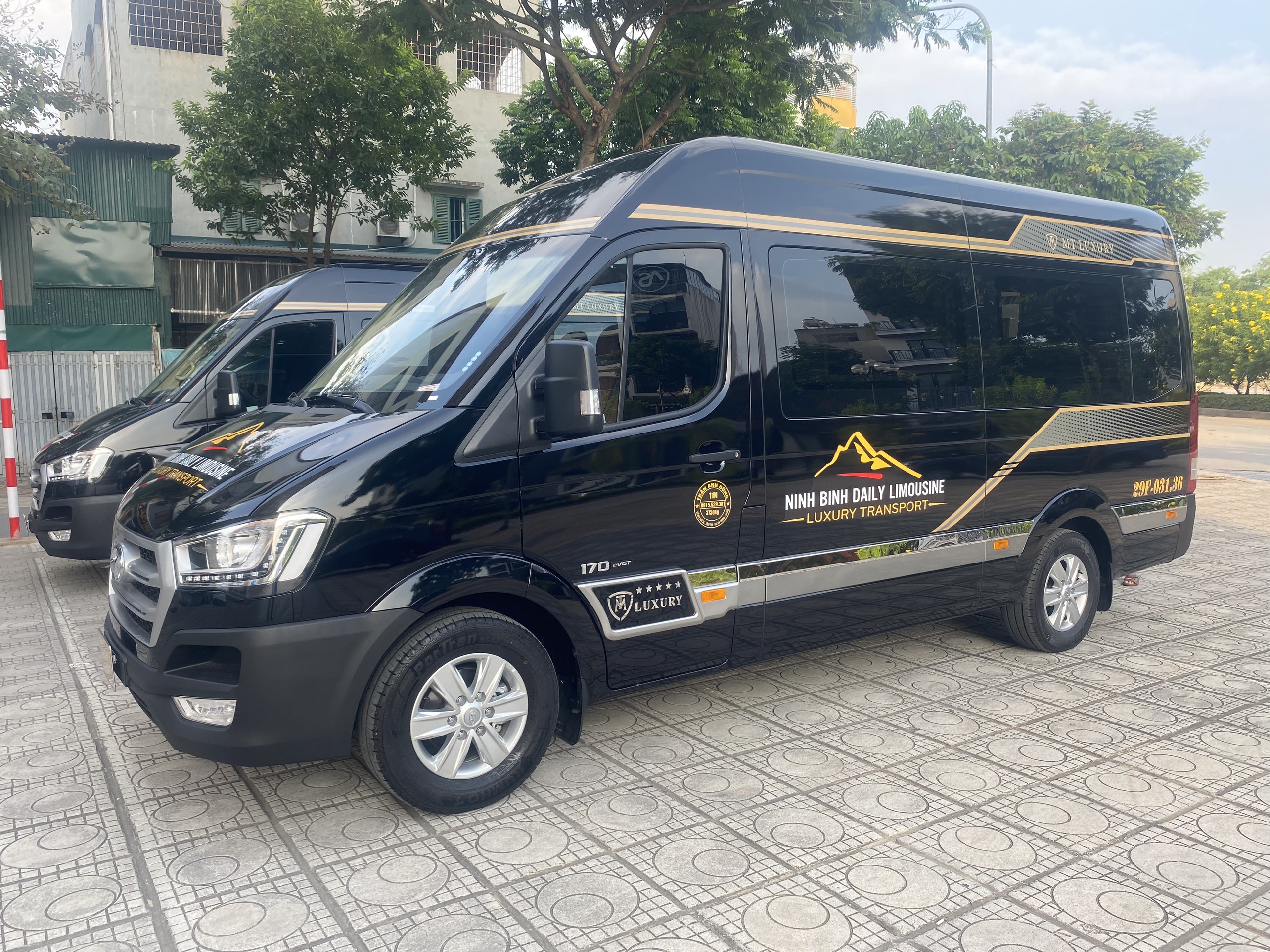 Round-trip Shuttle Service Hanoi - Ha Long | Vietnam